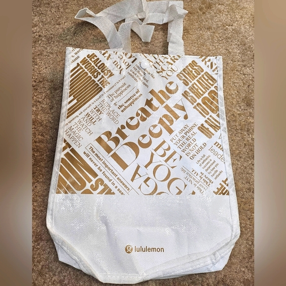 Small lululemon tote (choose 1 per order) - Picture 5 of 5